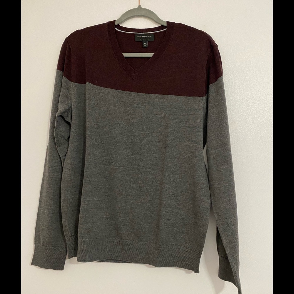Banana Republic Merino Wool Men’s V Neck Sweater